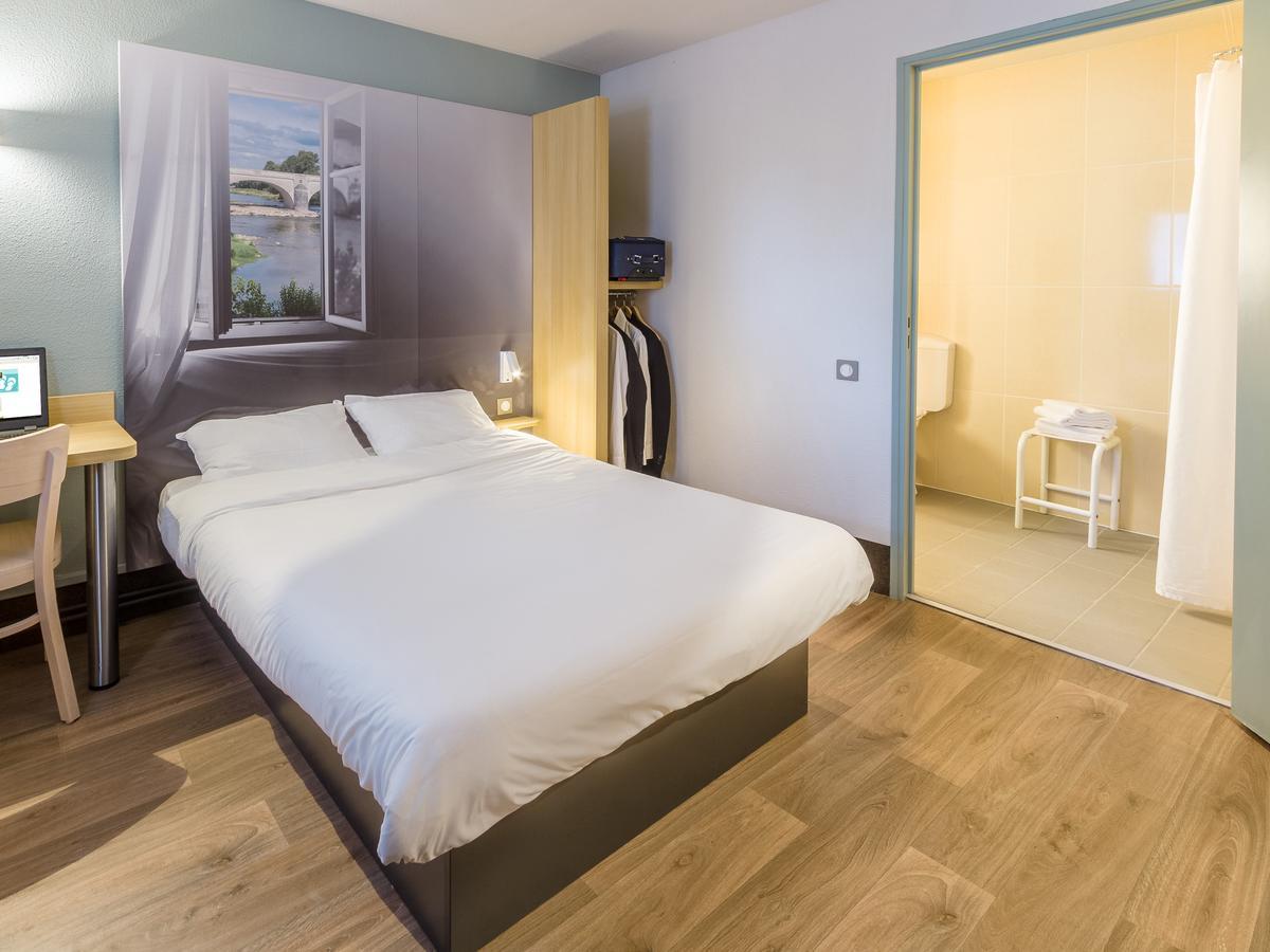 B&B Hotel Angers 2 Universite Beaucouze Exterior photo